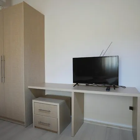 Jons 3* Gjirokastër